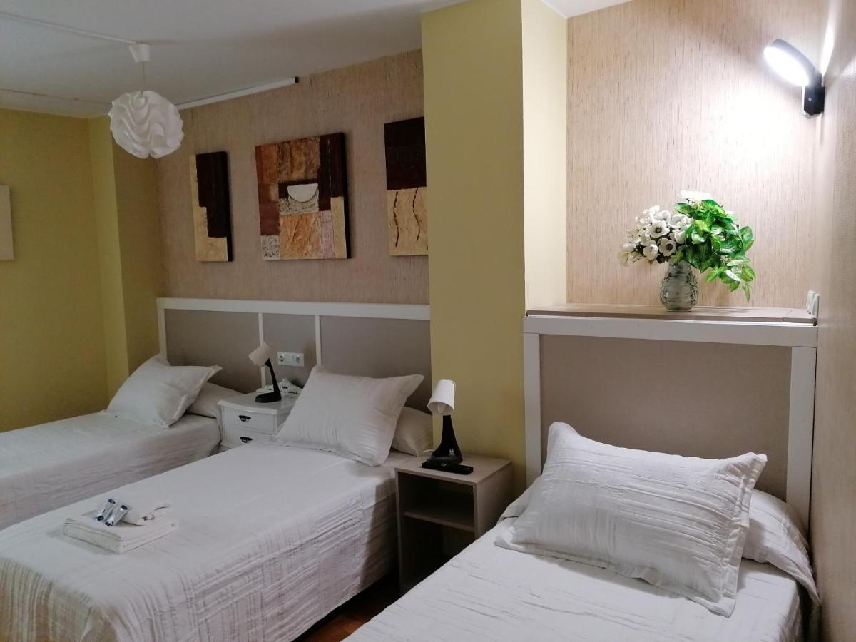 Hotel Cuatro Caminos Sarria Zewnętrze zdjęcie